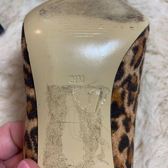 Guess Leopard Print Peep Toe Heels size 8.5 - Picture 3 of 9